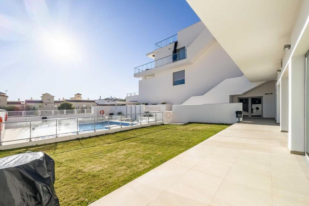 86-modern Apartment,