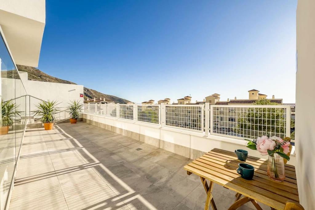 Appartement 86-modern Apartment, *